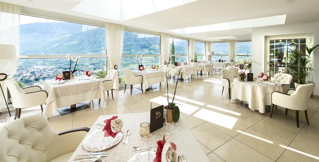 Hotel Sonnbichl Tirolo Exterior photo
